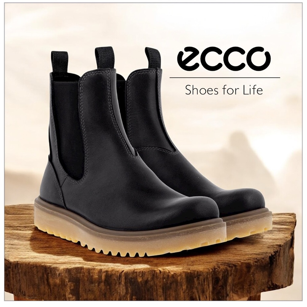 Ecco Women’s Black Leather Staker Plain Chelsea Boot, EUC